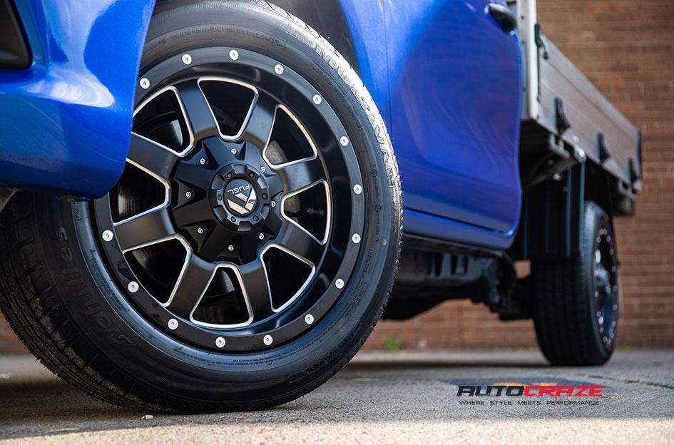 TOYOTA HILUX 2WD (2005 ONWARDS) MAVERICK GLOSS BLACK MILLED ACCENTS